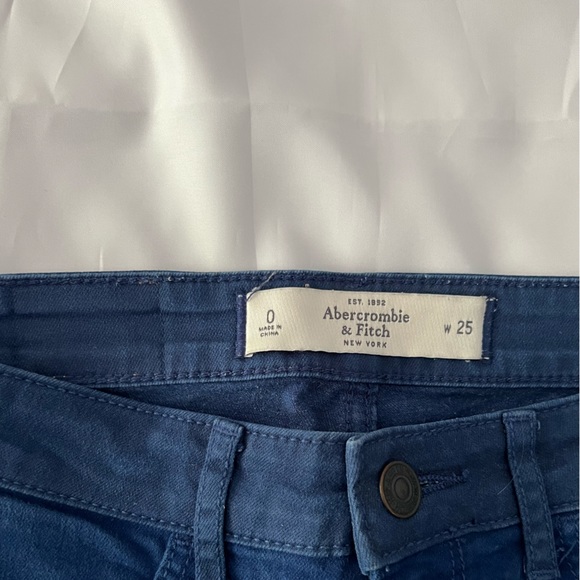 Abercrombie & Fitch Jeans - Picture 3 of 3